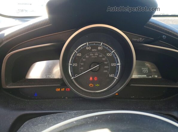 3MYDLBYV7LY708326 2020 TOYOTA YARIS Белый Вид щитка приборов