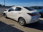 2020 Toyota Yaris L Белый vin: 3MYDLBYV7LY708326