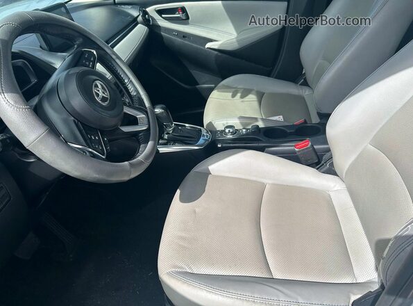 3MYDLBYV8KY509896 2019 TOYOTA LE Silver Widok naklejki z numerem VIN