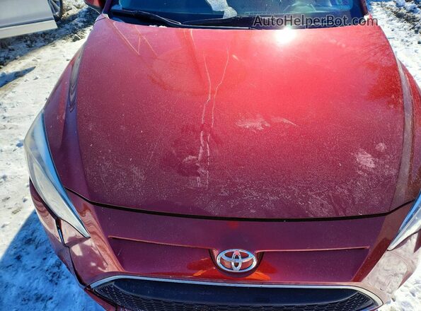 3MYDLBYV8KY527122 2019 TOYOTA YARIS Red Widok wnętrza z tyłu
