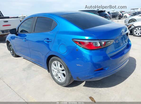 3MYDLBYVXHY158207 2017 TOYOTA YARIS IA Синий Задняя левая четверть