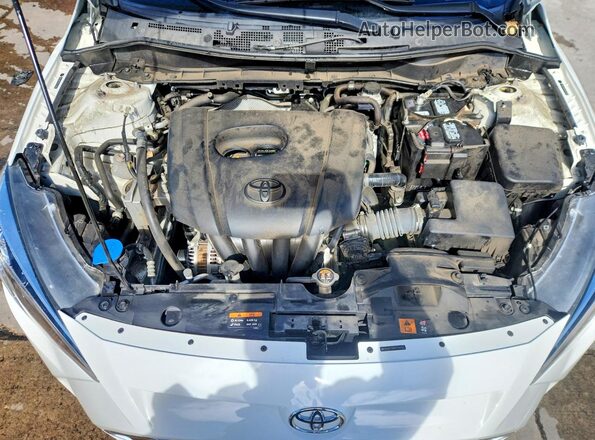 3MYDLBYVXHY174455 2017 TOYOTA YARIS Белый Вид задней части салона