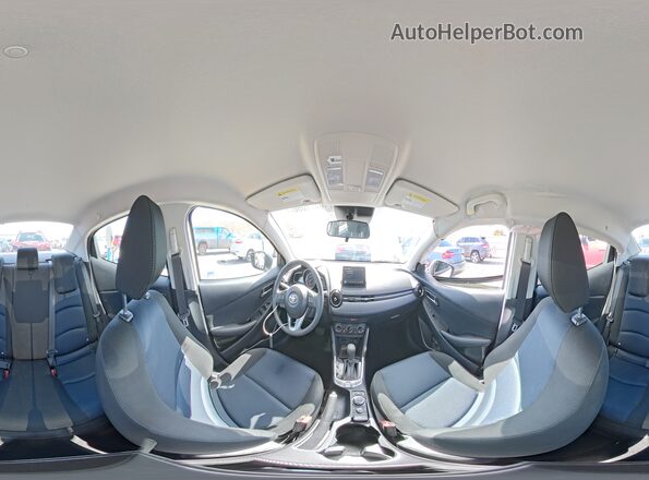 3MYDLBYVXHY174455 2017 TOYOTA YARIS Белый Вид наклейки с VIN-кодом