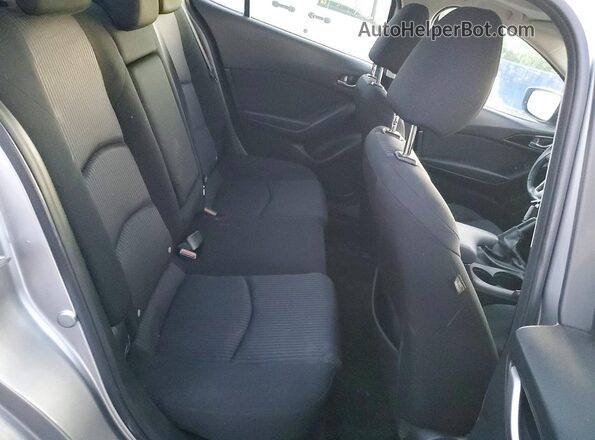 3MZBM1W71GM265988 2016 MAZDA 3 Gray Widok tylnych siedzeń