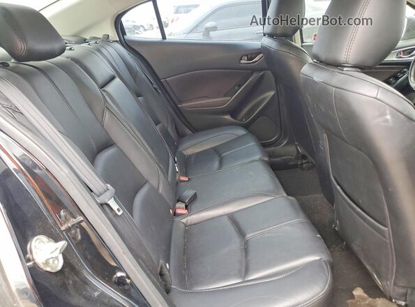 3MZBN1V33JM222997 2018 MAZDA 3 Черный Вид задних сидений