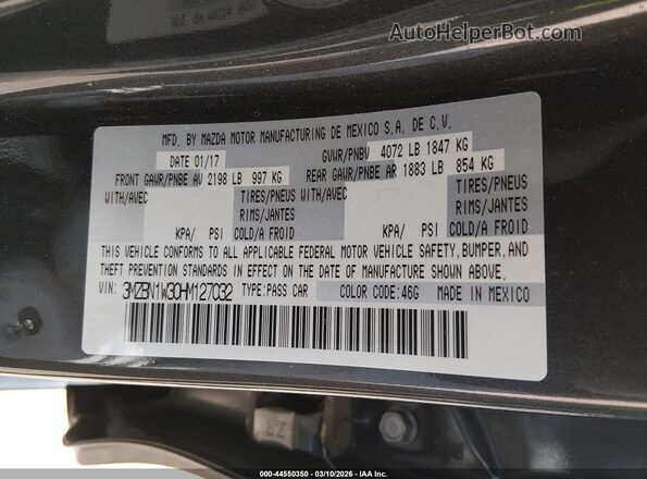3MZBN1W30HM127032 2017 MAZDA 3 Серый Вид подкапотного пространства