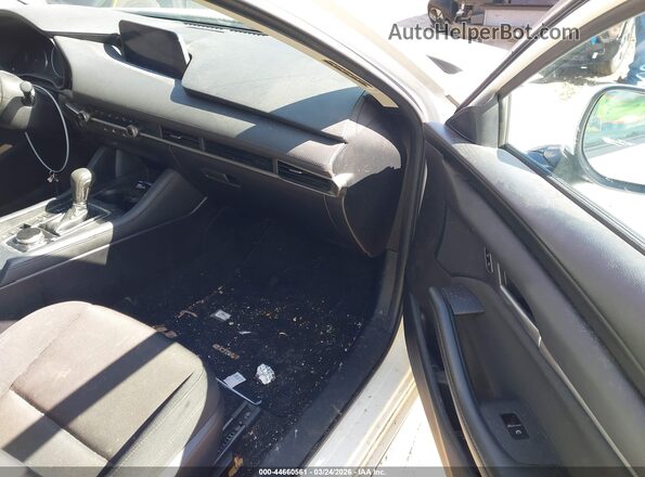 3MZBPAAL3MM204553 2021 MAZDA 3 Белый Вид салона спереди