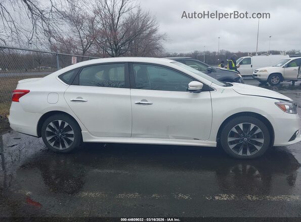 3N1AB7AP2HY378487 2017 NISSAN SENTRA Белый Вид задней части салона