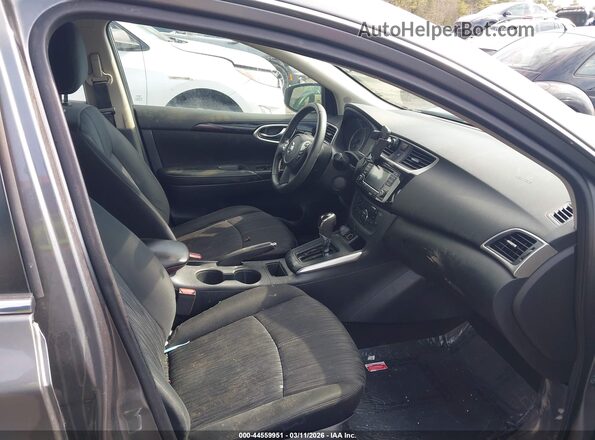 3N1AB7AP2JY308400 2018 NISSAN SENTRA Gray Widok wnętrza z przodu