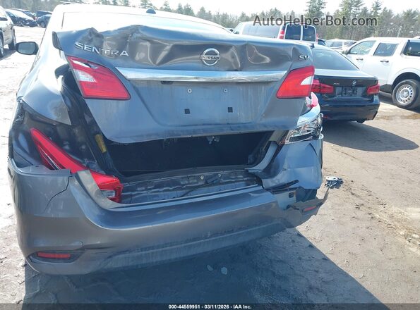 3N1AB7AP2JY308400 2018 NISSAN SENTRA Gray Widok z przodu