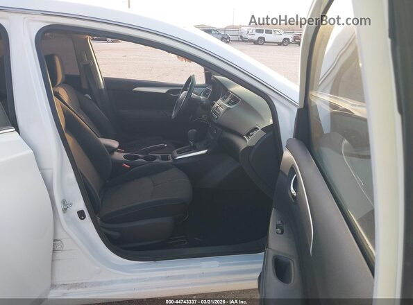 3N1AB7AP3GY279675 2016 NISSAN SENTRA Белый Вид салона спереди