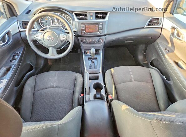 3N1AB7AP6JY236200 2018 NISSAN SENTRA Серый Вид панели приборов