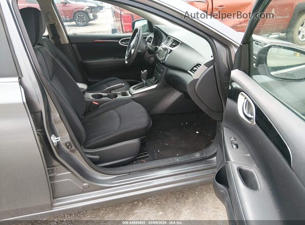 3N1AB7AP7HL644227 2017 NISSAN SENTRA Серый Вид салона спереди