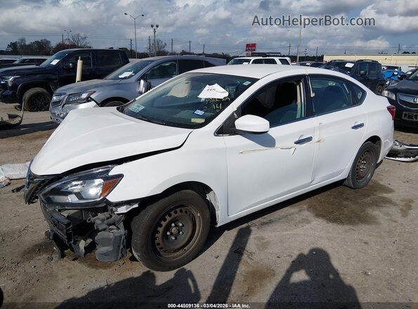 3N1AB7APXJY328443 2018 NISSAN SENTRA Белый Передняя левая четверть