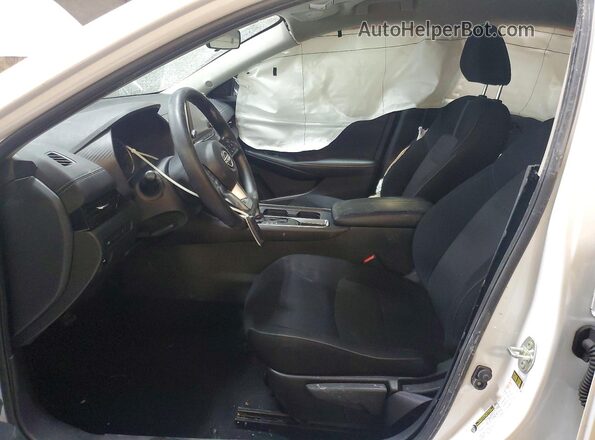 3N1AB8CV4RY365582 2024 NISSAN SENTRA White Vista interior delantera