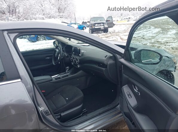 3N1AB8CV7RY332804 2024 NISSAN SENTRA Gray Widok wnętrza z przodu