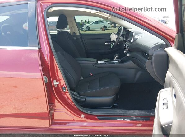 3N1AB8CV9RY331959 2024 NISSAN SENTRA Красный Вид салона спереди