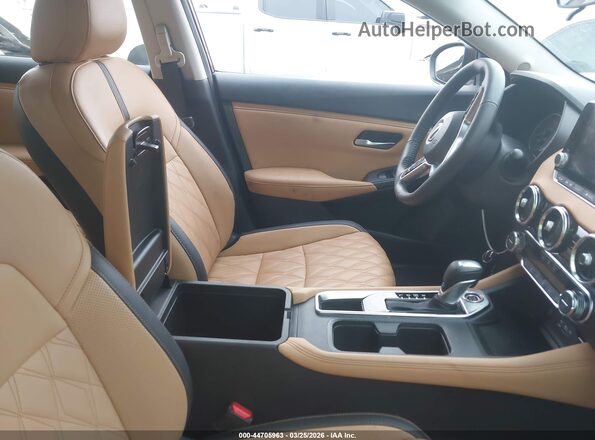 3N1AB8CV9SY416581 2025 NISSAN SENTRA Red Widok wnętrza z przodu