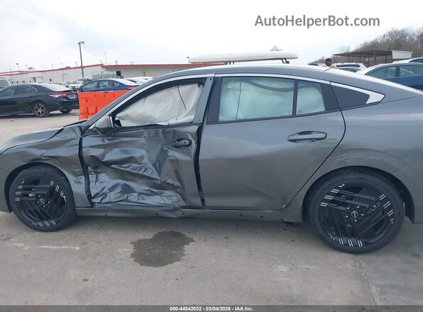 3N1AB9DV6TY249022 2026 NISSAN SENTRA Gray Вид задньої частини салону
