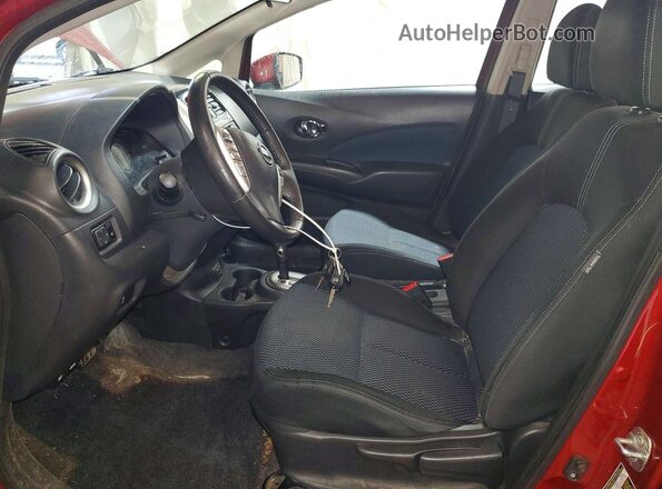 3N1CE2CP5HL381896 2017 NISSAN VERSA Темно-бордовый Вид салона спереди