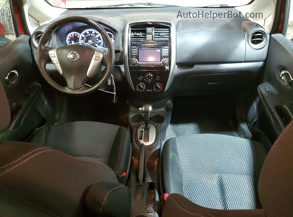 3N1CE2CP5HL381896 2017 NISSAN VERSA Темно-бордовый Вид панели приборов