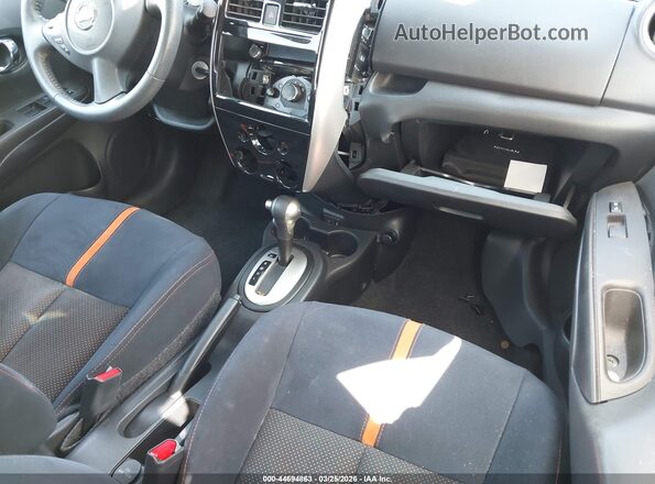 3N1CE2CP7HL368406 2017 NISSAN VERSA NOTE Черный Вид салона спереди