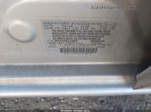 3N1CE2CP8JL370073 2018 NISSAN VERSA NOTE Silver Widok komory silnika
