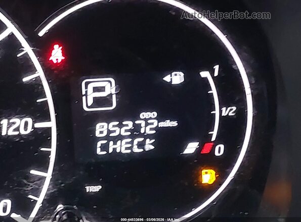 3N1CE2CP8KL363609 2019 NISSAN VERSA NOTE Silver 