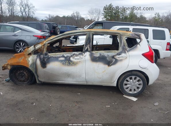 3N1CE2CPXGL361447 2016 NISSAN VERSA NOTE White Widok wnętrza z tyłu