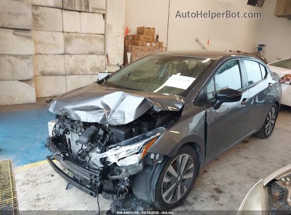 3N1CN8FV6LL831500 2020 NISSAN VERSA Серый Вид спереди