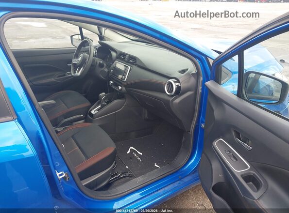 3N1CN8FV7LL849486 2020 NISSAN VERSA Синий Вид салона спереди