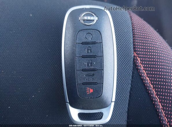 3N1CN8FV9PL860110 2023 NISSAN VERSA Серебряный Вид панели приборов