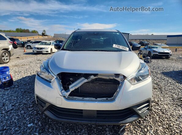 3N1CP5BV1LL485645 2020 NISSAN KICKS Серебряный Вид спереди
