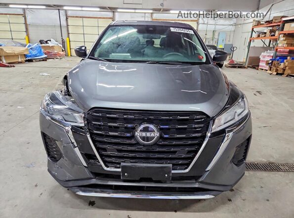 3N1CP5BV3RL494761 2024 NISSAN KICKS Серый Вид спереди