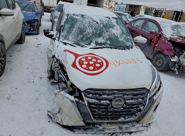 3N1CP5BV8RL564805 2024 NISSAN KICKS Белый Вид спереди