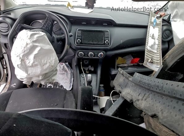 3N1CP5BV8RL564805 2024 NISSAN KICKS Белый Вид панели приборов