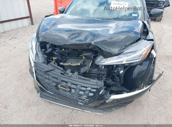 3N1CP5BVXSL484363 2025 NISSAN KICKS PLAY Черный Вид спереди
