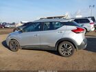 2019 Nissan Kicks Sr Silver vin: 3N1CP5CU1KL471135