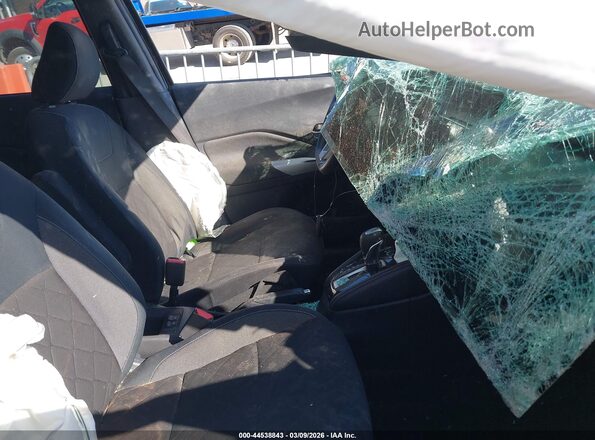 3N1CP5CU1KL547680 2019 NISSAN KICKS Черный Вид салона спереди