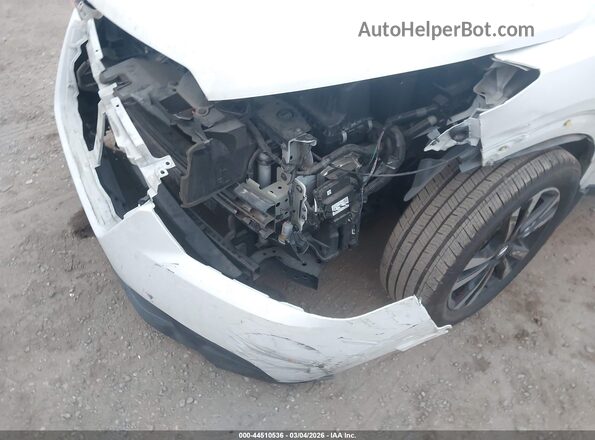 3N1CP5CU2JL541627 2018 NISSAN KICKS Белый Вид спереди