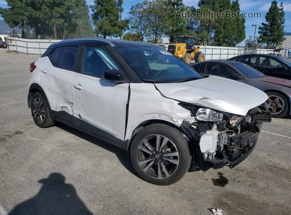 3N1CP5CU2KL563533 2019 NISSAN KICKS White Передня права чверть