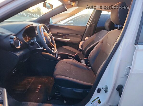 3N1CP5CU2KL563533 2019 NISSAN KICKS White Вид салону спереду