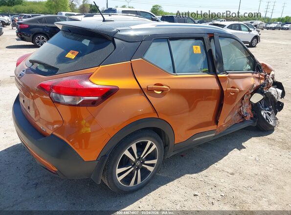 3N1CP5CU3KL566957 2019 NISSAN KICKS Оранжевый Задняя правая четверть
