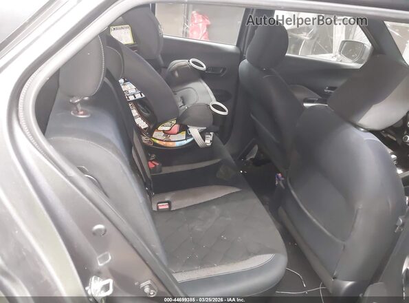 3N1CP5CU4JL535912 2018 NISSAN KICKS Gray Widok naklejki z numerem VIN