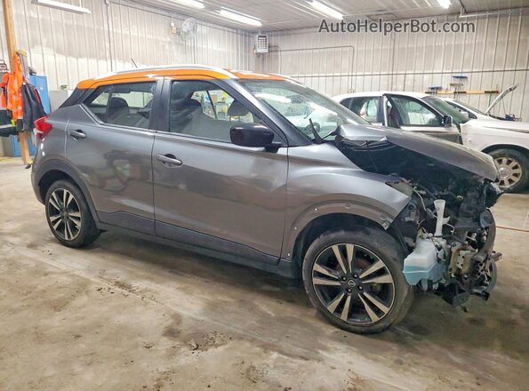 3N1CP5CU4KL495896 2019 NISSAN KICKS Серый Передняя правая четверть