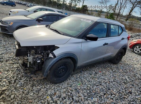 3N1CP5CU4KL526323 2019 NISSAN KICKS Silver Vista tres cuartos delantera izquierda