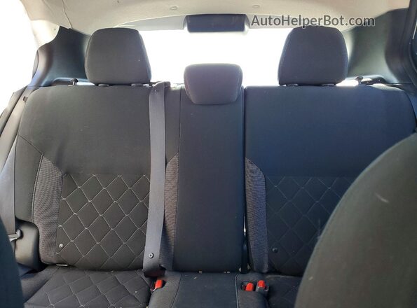 3N1CP5CU4KL534762 2019 NISSAN KICKS White Rear seats view