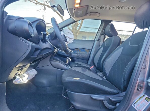 3N1CP5CU5KL557452 2019 NISSAN KICKS Black Front interior view