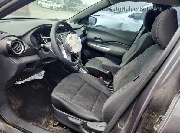3N1CP5CU5KL559976 2019 NISSAN KICKS Gray Front interior view