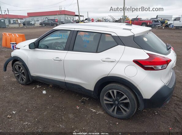 3N1CP5CU8JL514061 2018 NISSAN KICKS White 